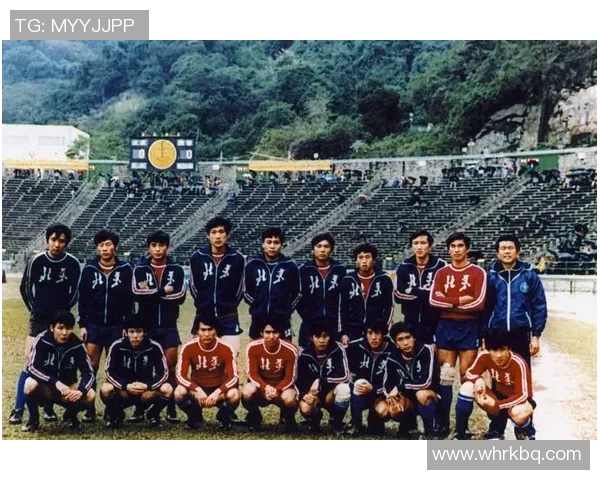 赛后分析：北京足球队与南京足球队在比赛中的战术灵活性对比与启示