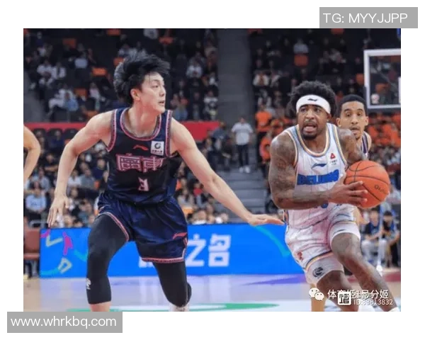 赛后分析:北京篮球队与成都篮球队在比赛中的战术灵活性对比 赛后分析:北京篮球队与成都篮球队在比赛中的战术灵活性对比