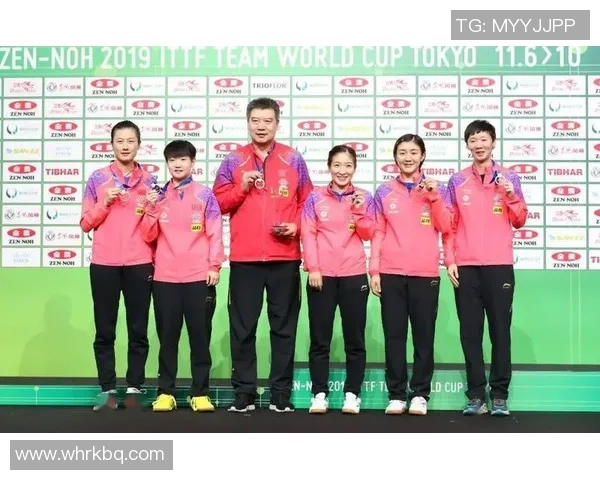 重庆足球队在钻石联赛中的默契配合与战术分析探讨