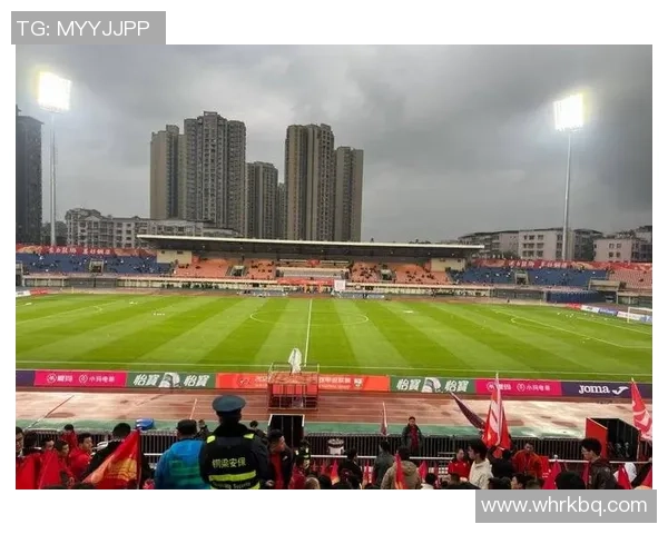 重庆足球队的速度之谜：如何在赛场上引领风骚