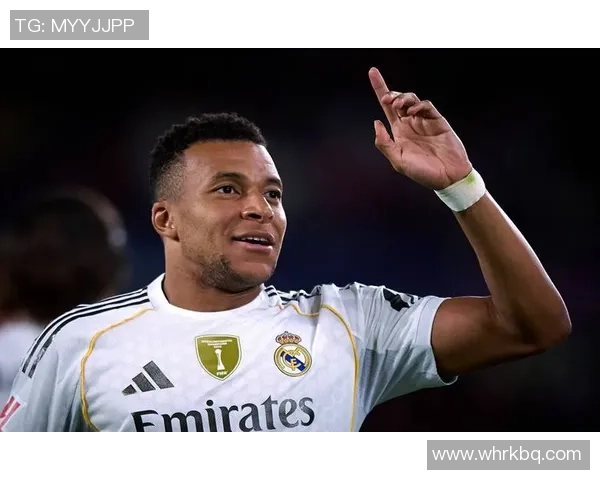 足球明星精彩瞬间回顾皇马传奇球员的辉煌历程与激情时刻 足球明星精彩瞬间回顾皇马传奇球员的辉煌历程与激情时刻